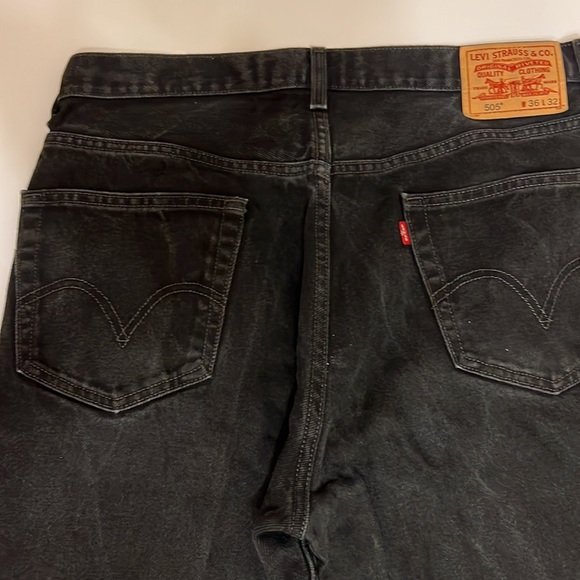 Levi Black 505 Jeans 36X32 Pre-Owned - Picture 4 of 5